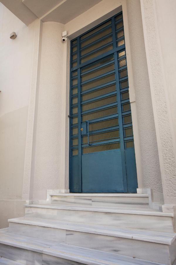 Lovely 1St Fl. Apt, With Balcony In Pagrati Athena Bagian luar foto